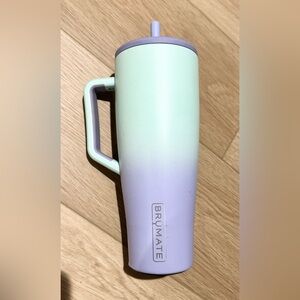 USED Brumate Era 40oz in Lavender Haze